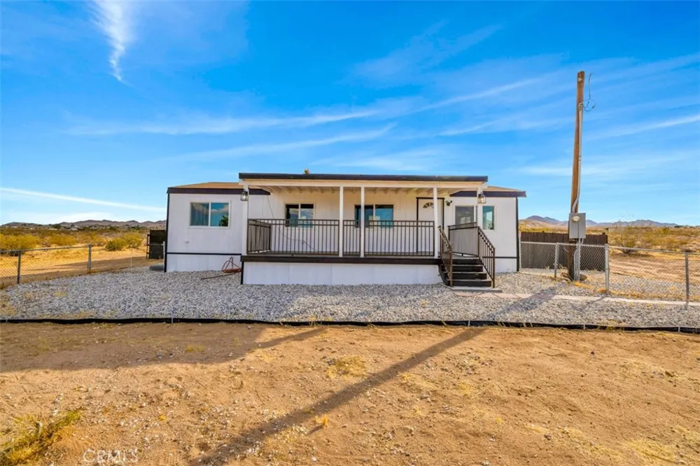 55757 Linn Landers, CA 92285