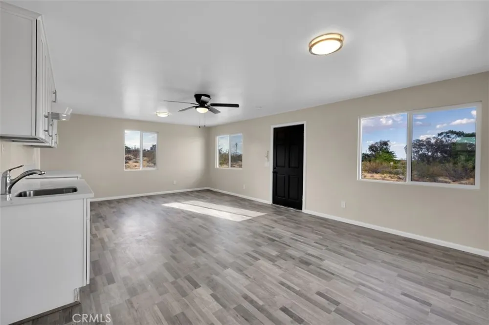 55757 Linn Landers, CA 92285