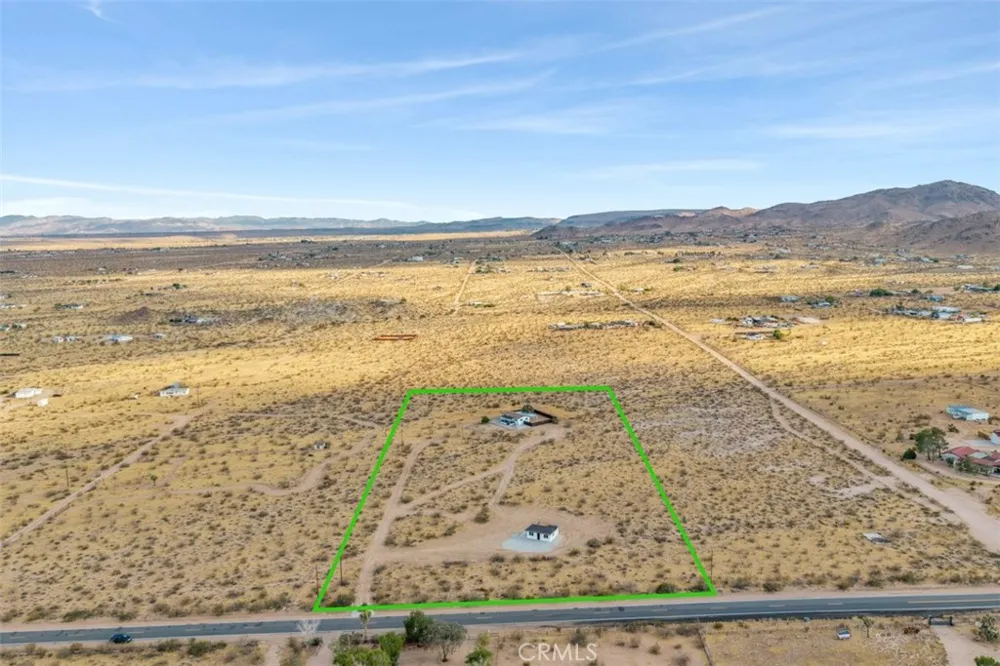 55757 Linn Landers, CA 92285