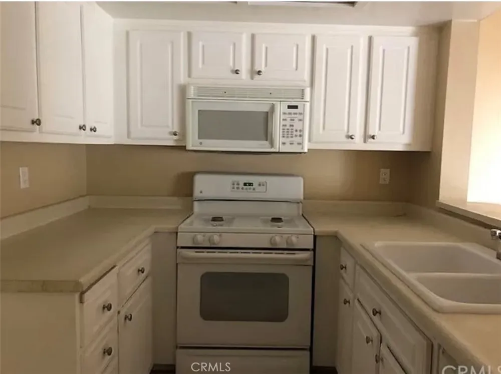1025 Tippecanoe #221 San Bernardino, CA 92410