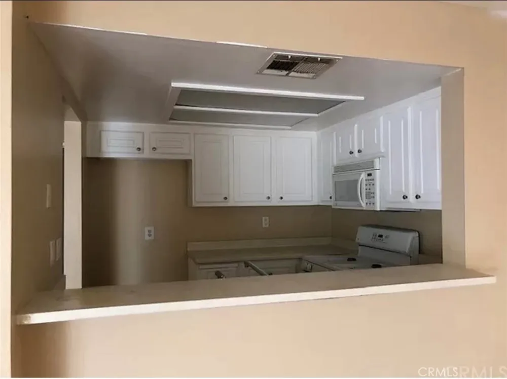 1025 Tippecanoe #221 San Bernardino, CA 92410