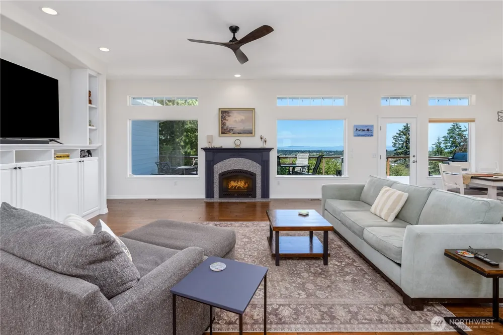 652 Fox Hollow Road Sequim, WA 98382