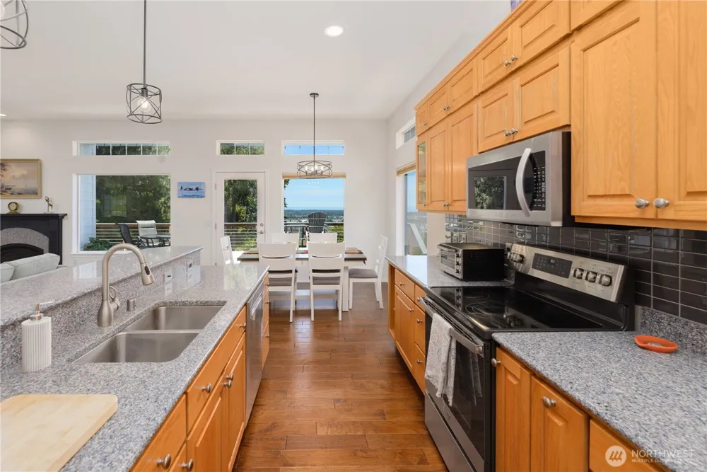 652 Fox Hollow Road Sequim, WA 98382