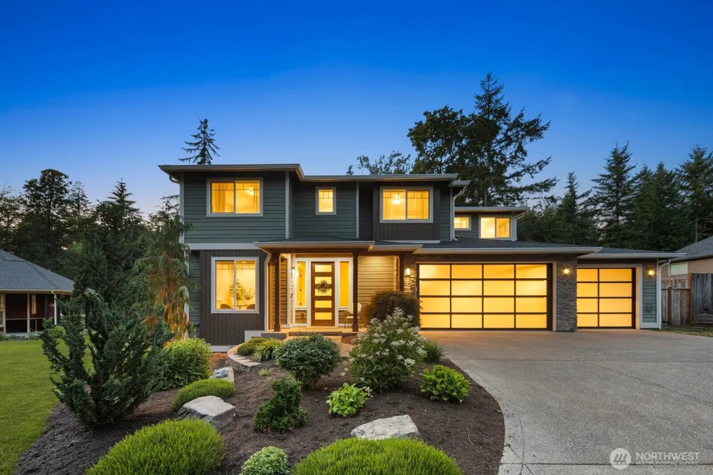 31215 218th Place SE Black Diamond, WA 98010