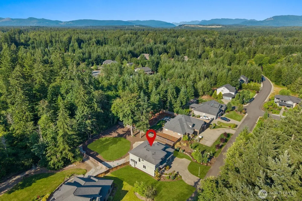 31215 218th Place SE Black Diamond, WA 98010