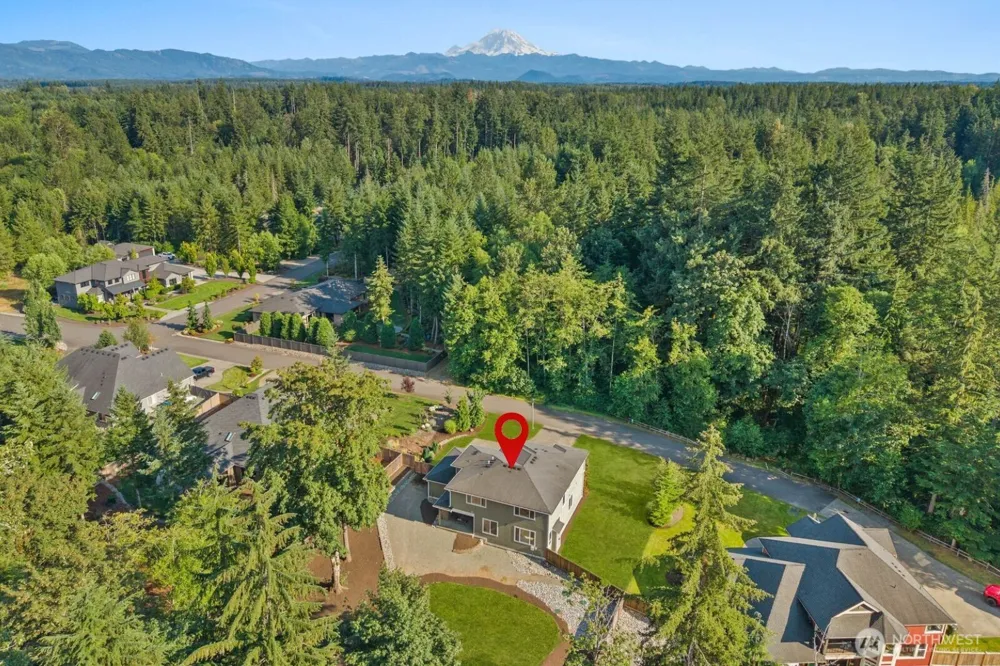 31215 218th Place SE Black Diamond, WA 98010