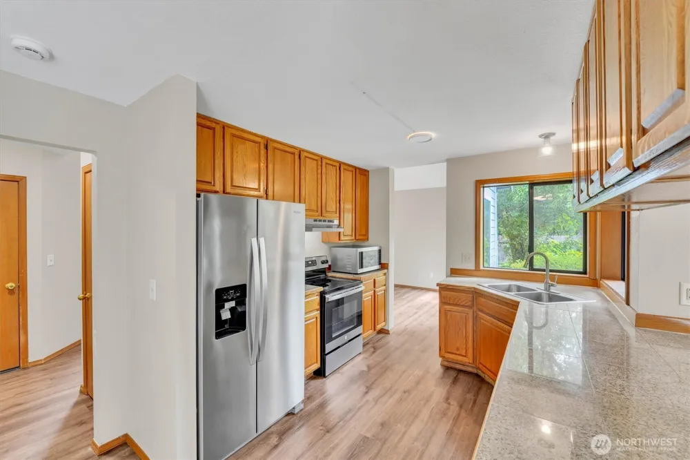 205 Spring Place Enumclaw, WA 98022