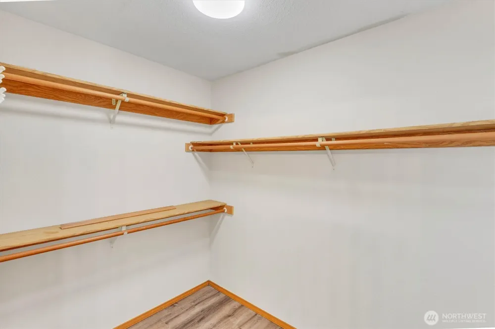 205 Spring Place Enumclaw, WA 98022