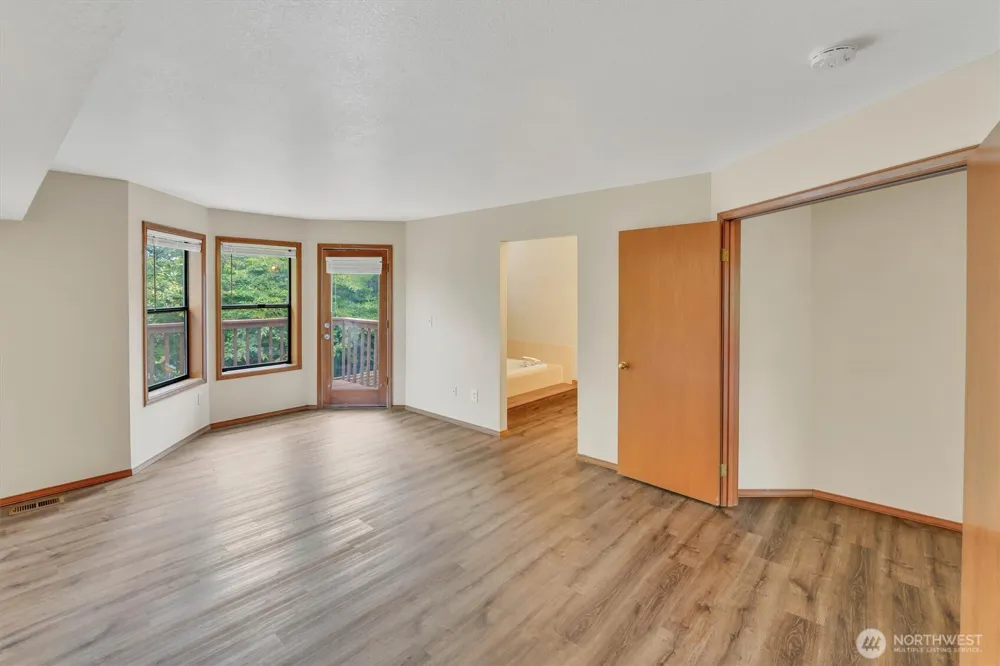 205 Spring Place Enumclaw, WA 98022