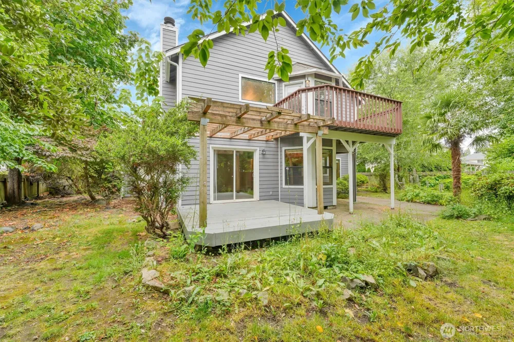 205 Spring Place Enumclaw, WA 98022