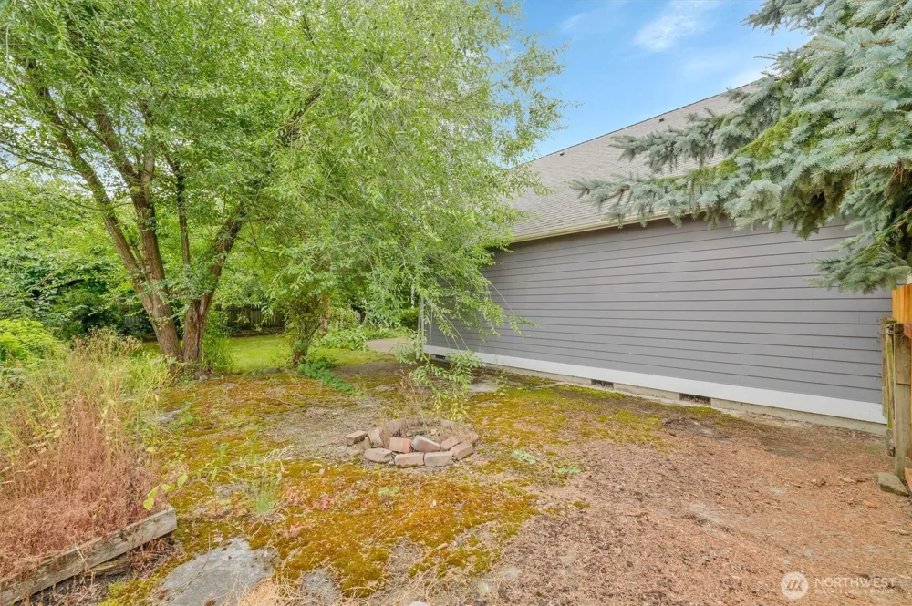 205 Spring Place Enumclaw, WA 98022
