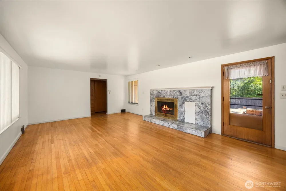 24608 Marine View Drive S Des Moines, WA 98198