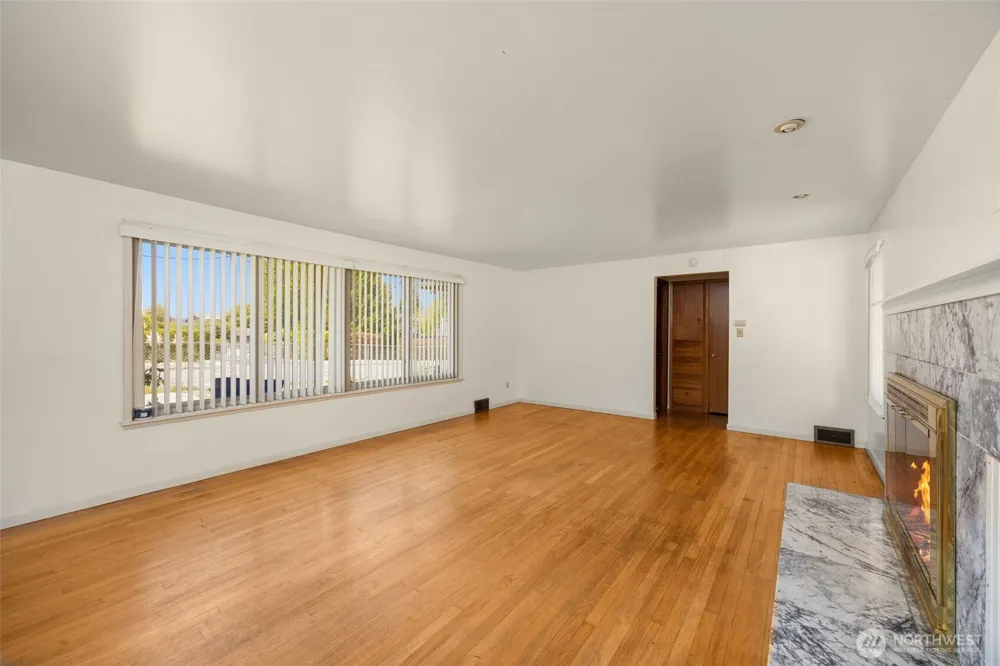 24608 Marine View Drive S Des Moines, WA 98198