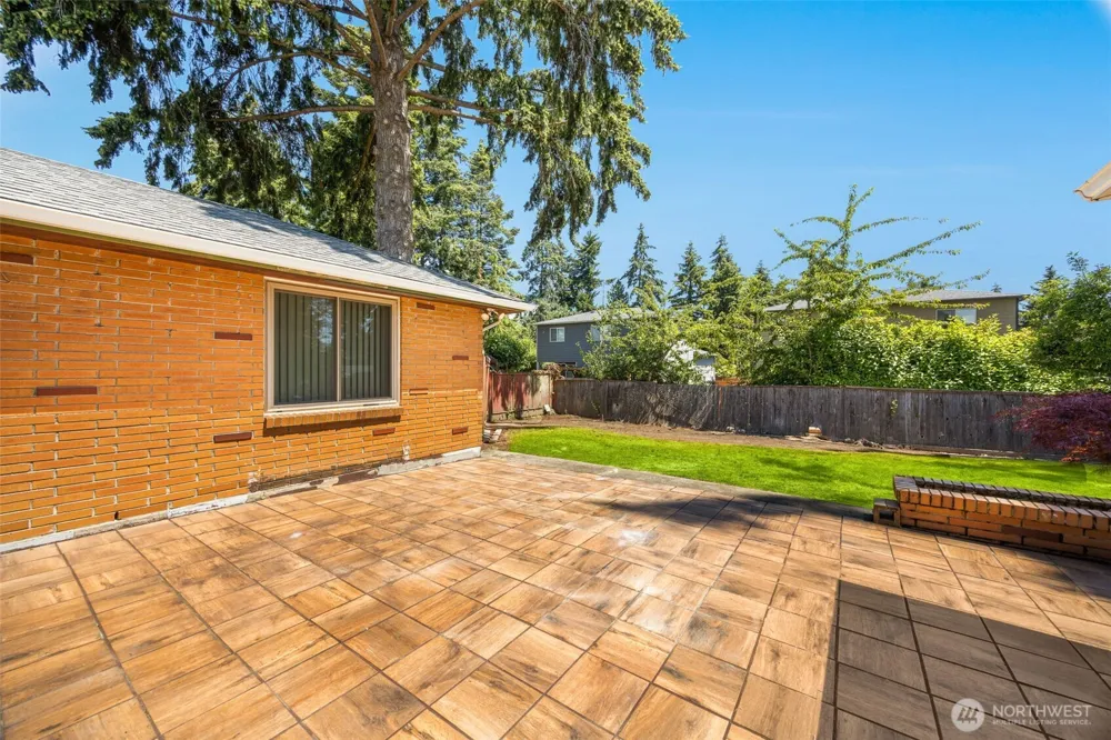 24608 Marine View Drive S Des Moines, WA 98198
