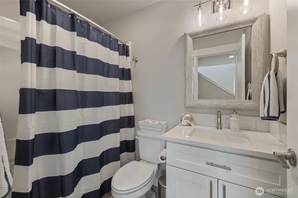 1038 Point Brown Avenue SE Ocean Shores, WA 98569