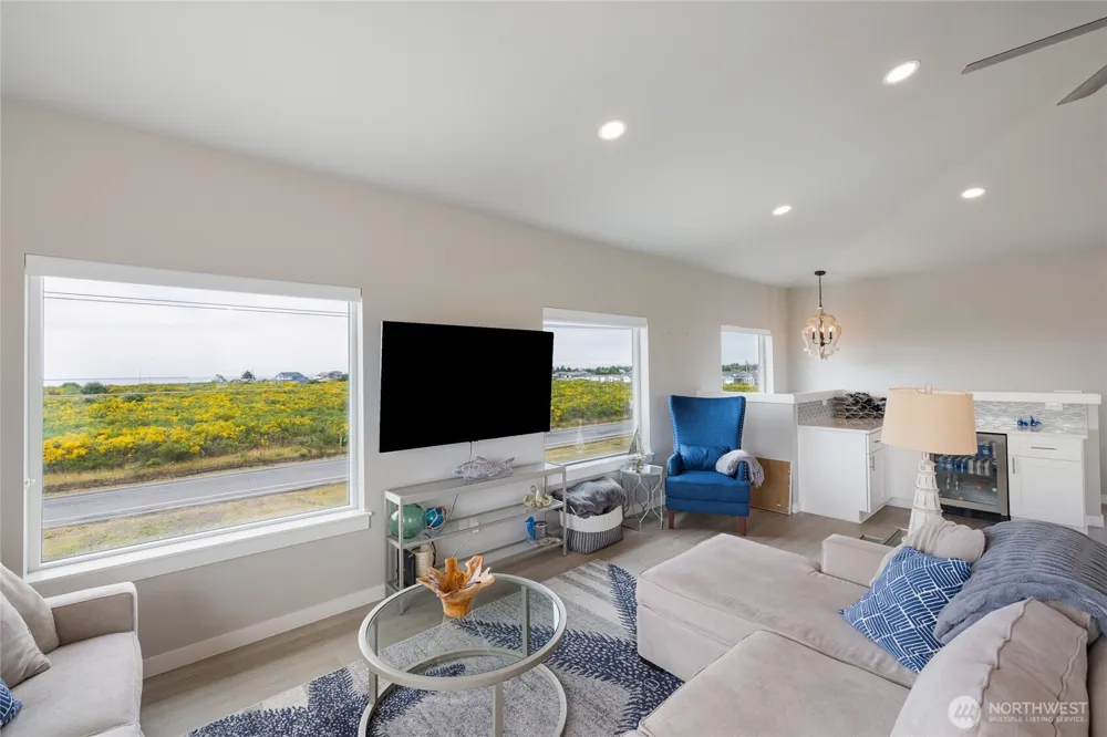 1038 Point Brown Avenue SE Ocean Shores, WA 98569