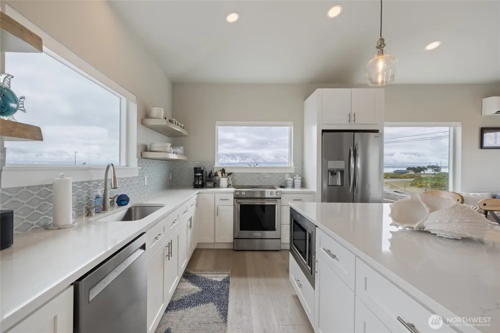 1038 Point Brown Avenue SE Ocean Shores, WA 98569