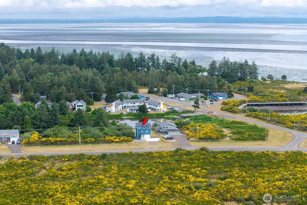 1038 Point Brown Avenue SE Ocean Shores, WA 98569