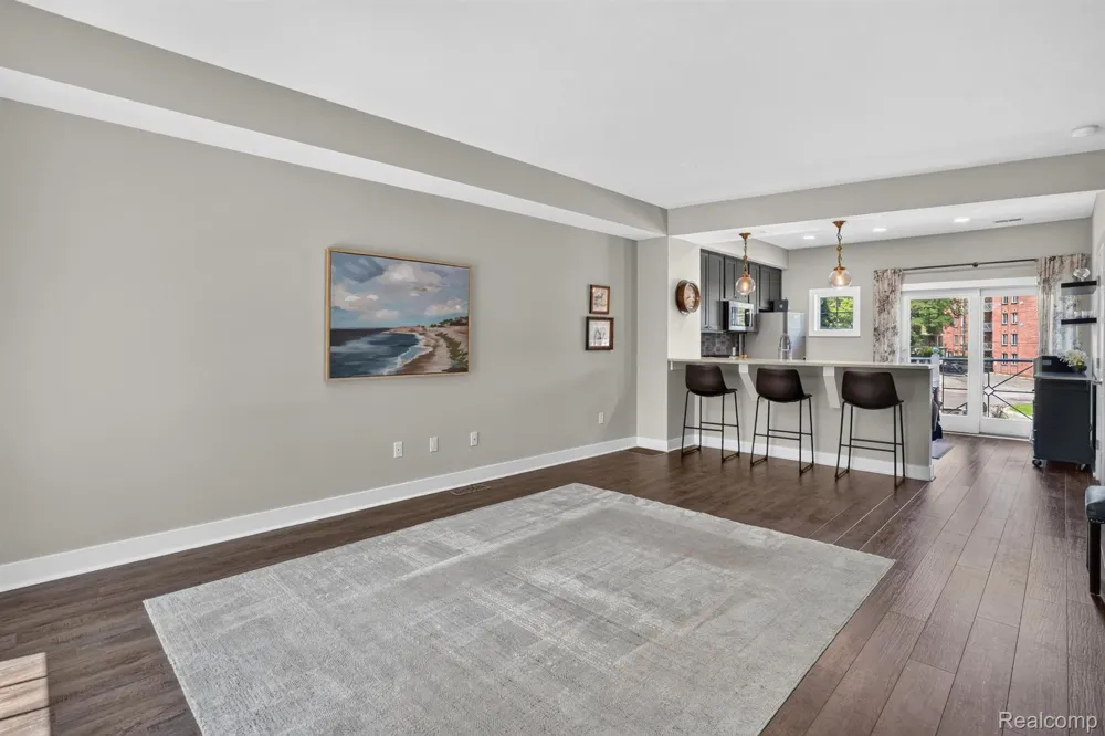 352 W Grand River Avenue #3 East Lansing City, MI 48823