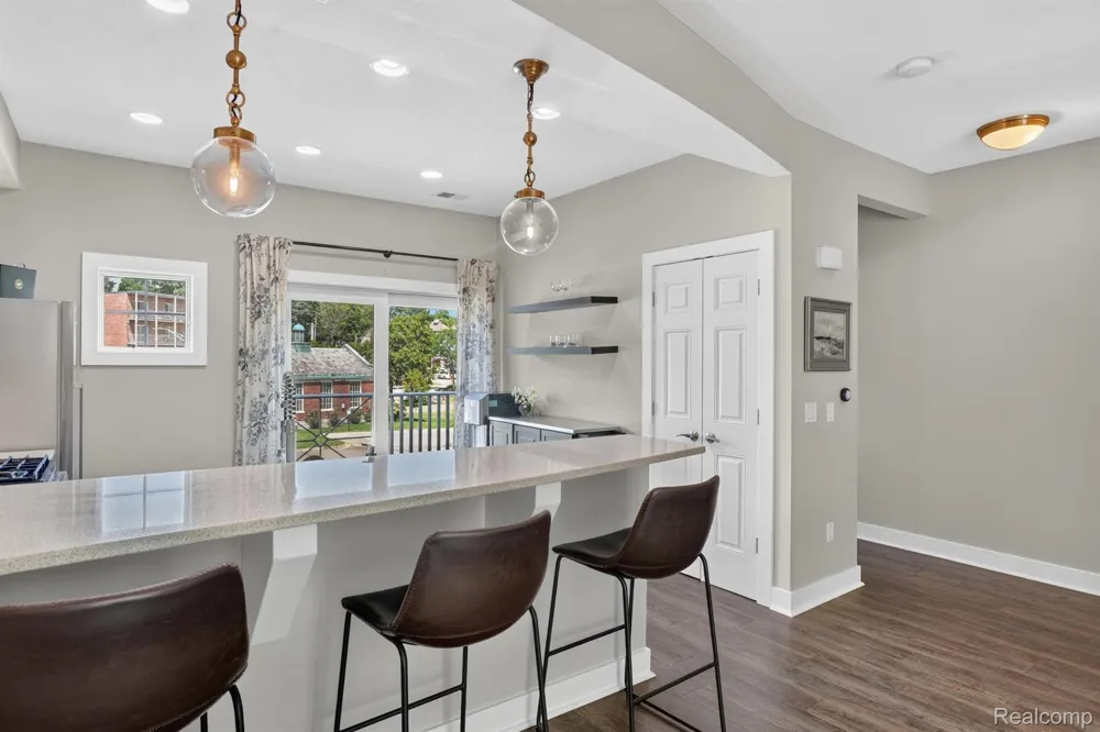 352 W Grand River Avenue #3 East Lansing City, MI 48823