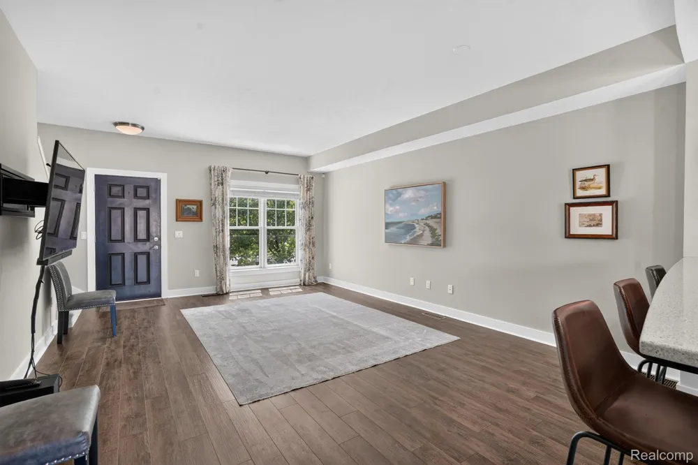 352 W Grand River Avenue #3 East Lansing City, MI 48823