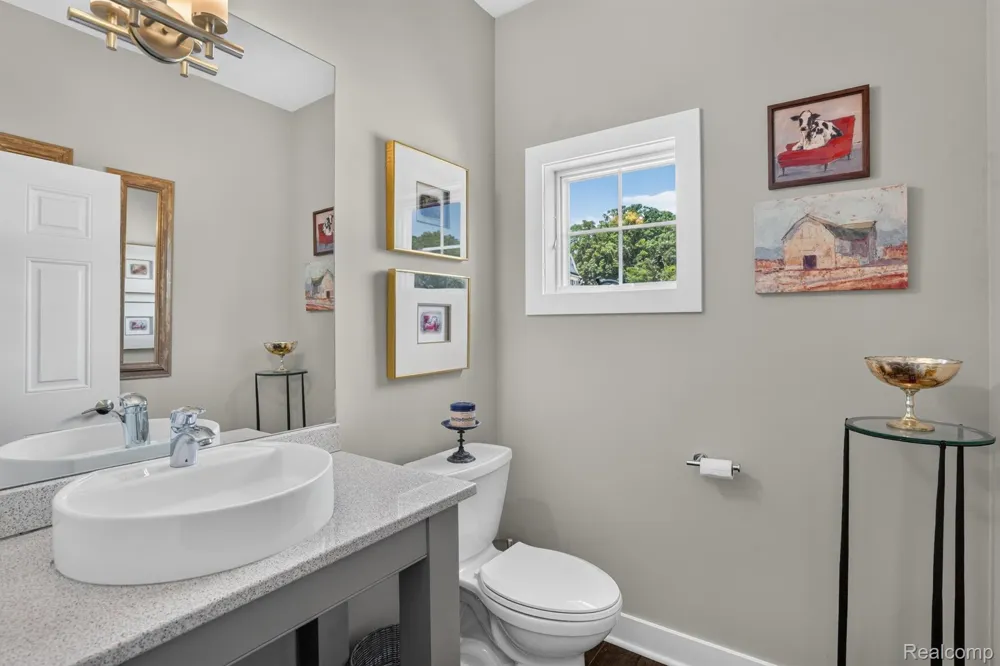 352 W Grand River Avenue #3 East Lansing City, MI 48823