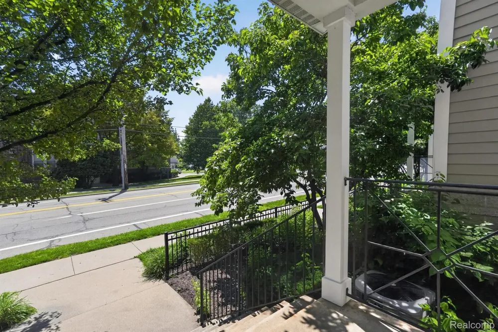 352 W Grand River Avenue #3 East Lansing City, MI 48823