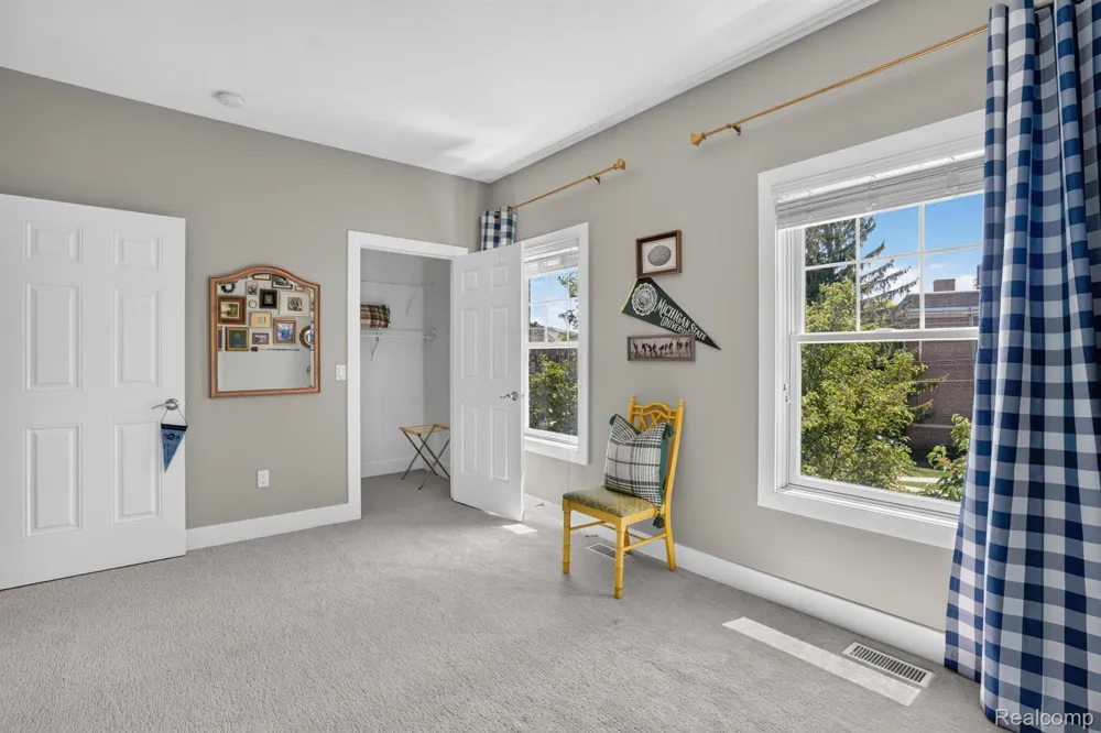 352 W Grand River Avenue #3 East Lansing City, MI 48823