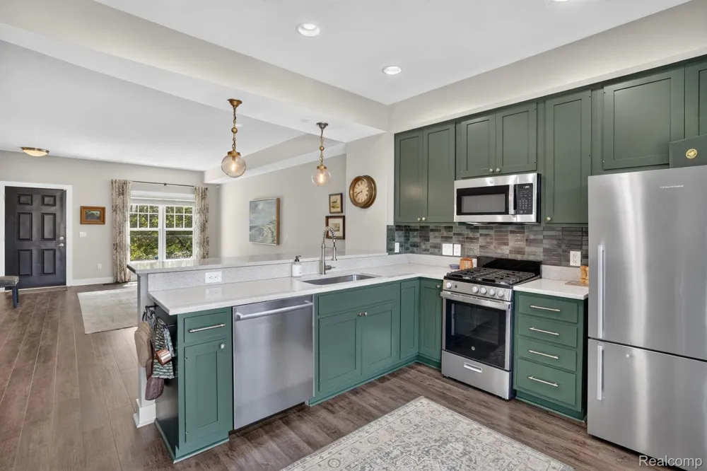 352 W Grand River Avenue #3 East Lansing City, MI 48823