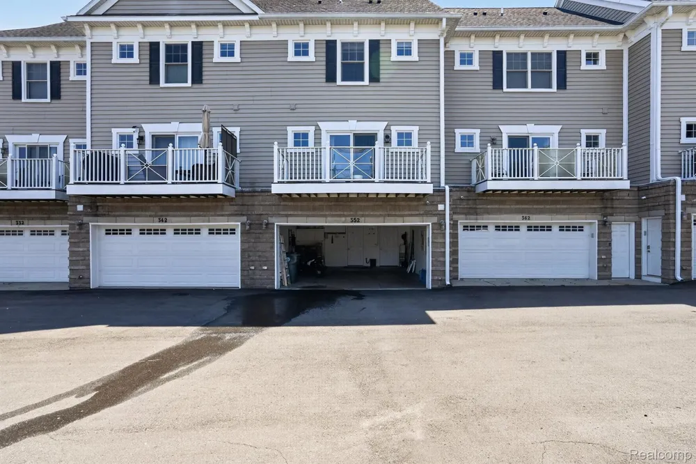 352 W Grand River Avenue #3 East Lansing City, MI 48823