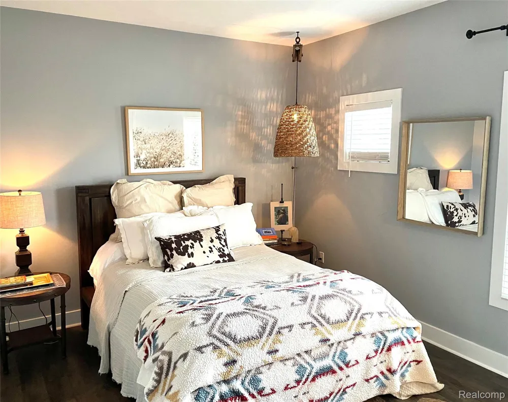 352 W Grand River Avenue #3 East Lansing City, MI 48823