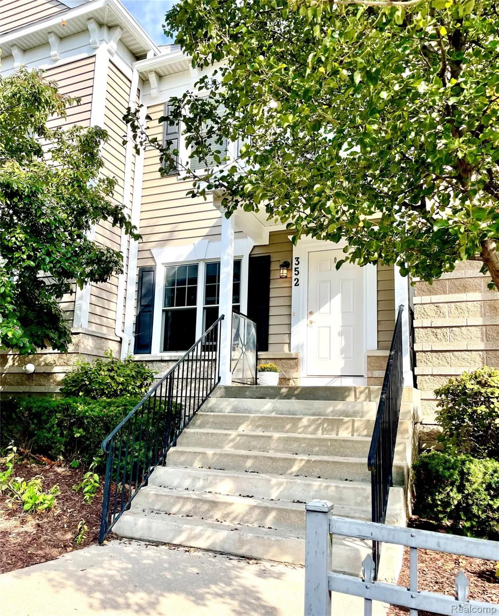 352 W Grand River Avenue #3 East Lansing City, MI 48823