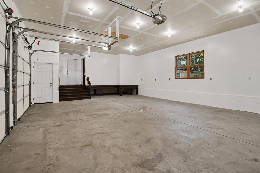 509 Delia Street Ludington City, MI 49431