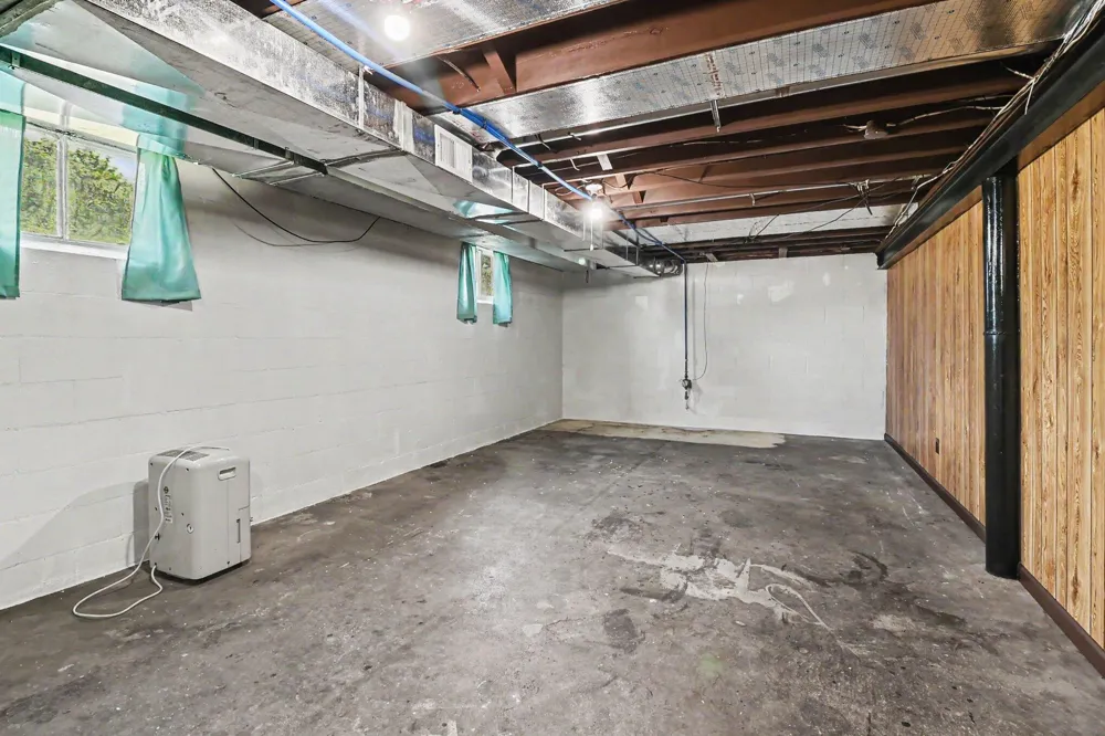 509 Delia Street Ludington City, MI 49431