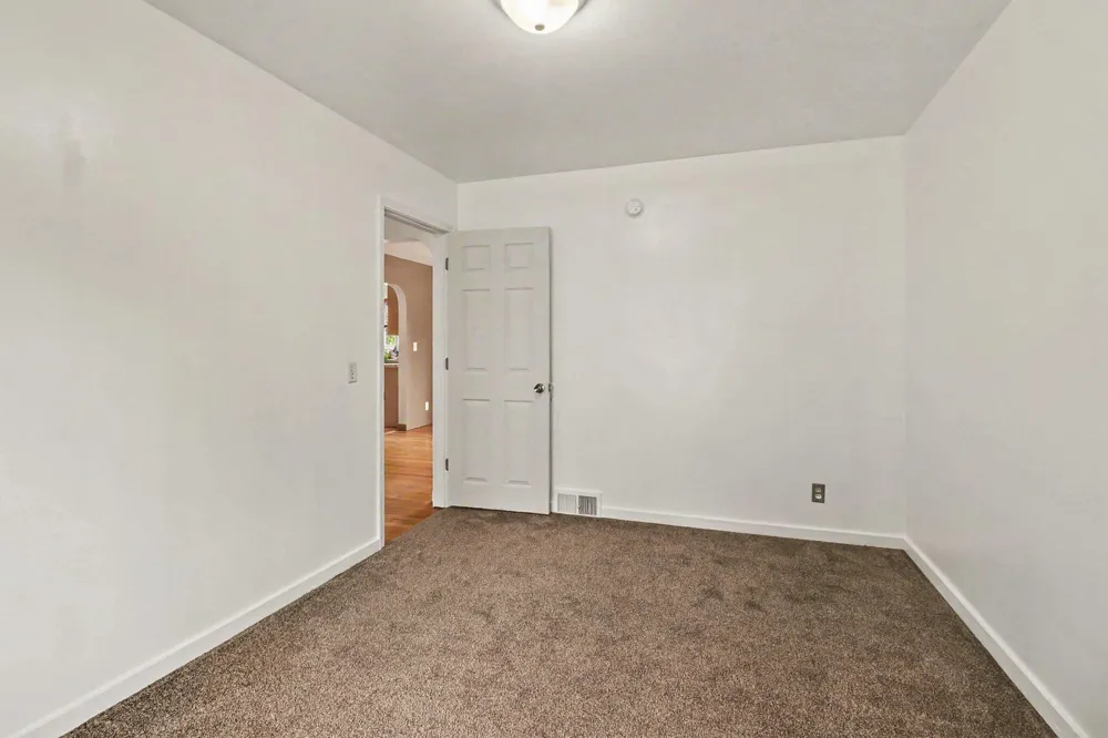 509 Delia Street Ludington City, MI 49431