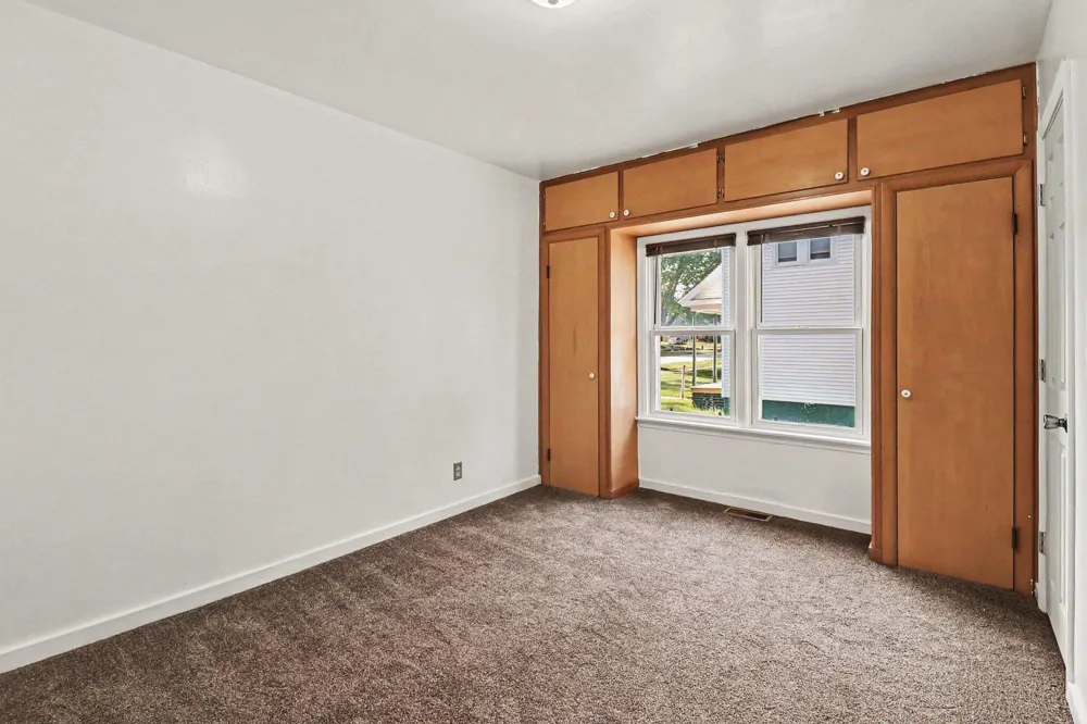509 Delia Street Ludington City, MI 49431