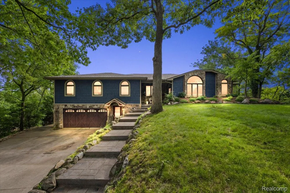 7291 Parkwood Drive Tyrone Township, MI 48430