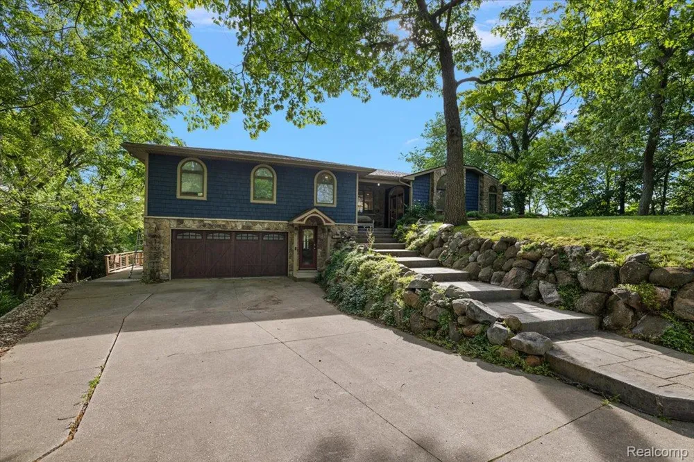 7291 Parkwood Drive Tyrone Township, MI 48430