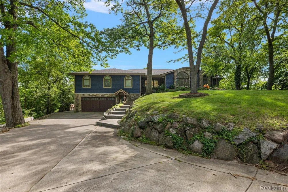 7291 Parkwood Drive Tyrone Township, MI 48430
