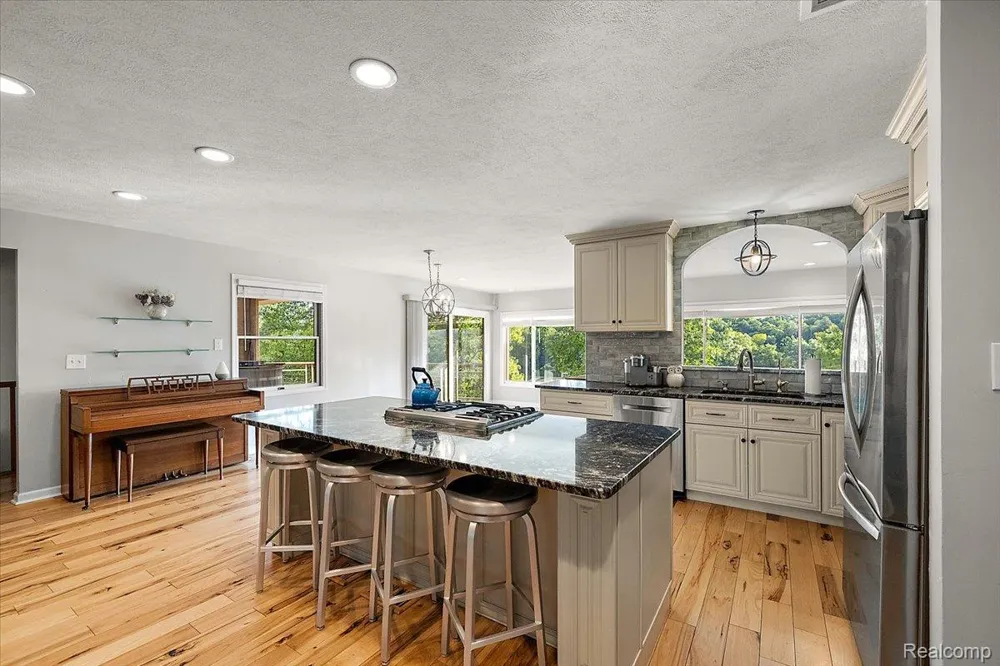 7291 Parkwood Drive Tyrone Township, MI 48430
