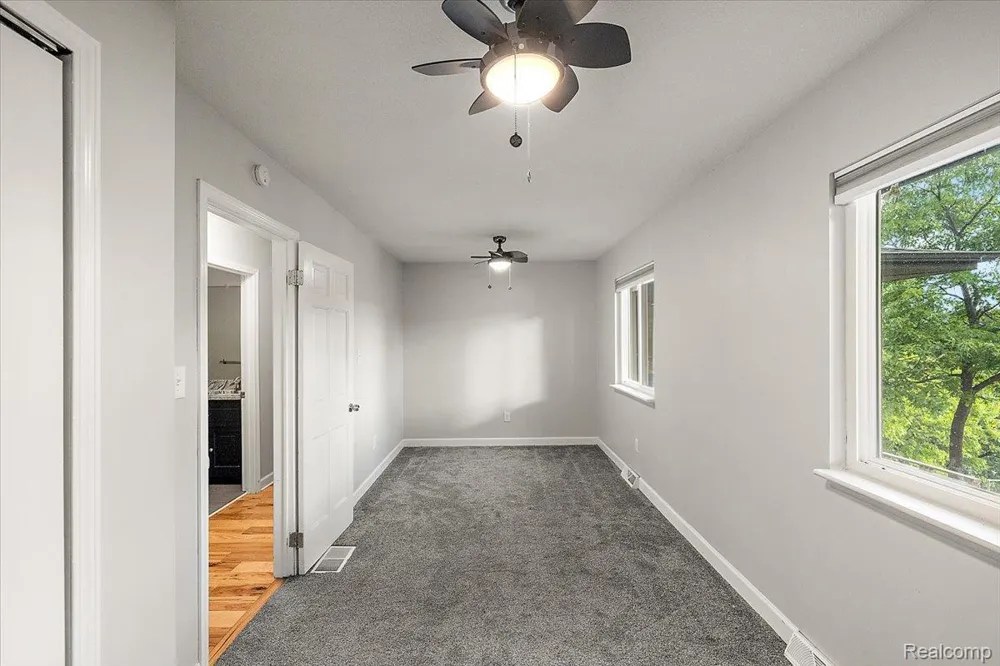 7291 Parkwood Drive Tyrone Township, MI 48430
