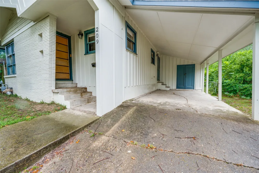 209 Woodward Street Austin, TX 78704