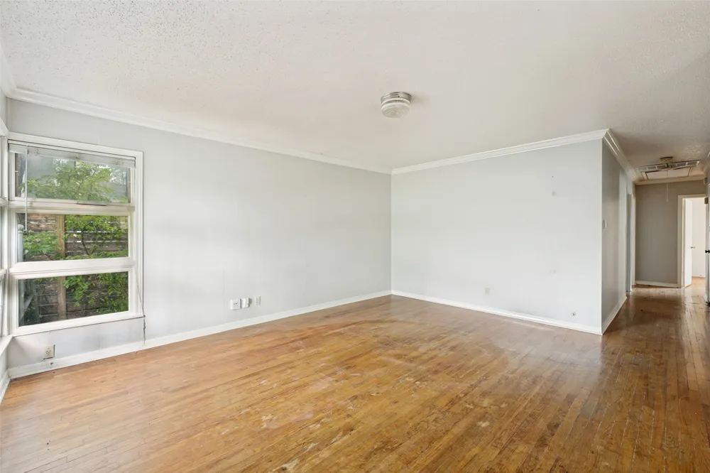 209 Woodward Street Austin, TX 78704