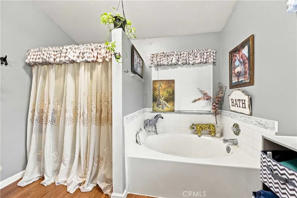 37031 La Contempo Palmdale, CA 93550