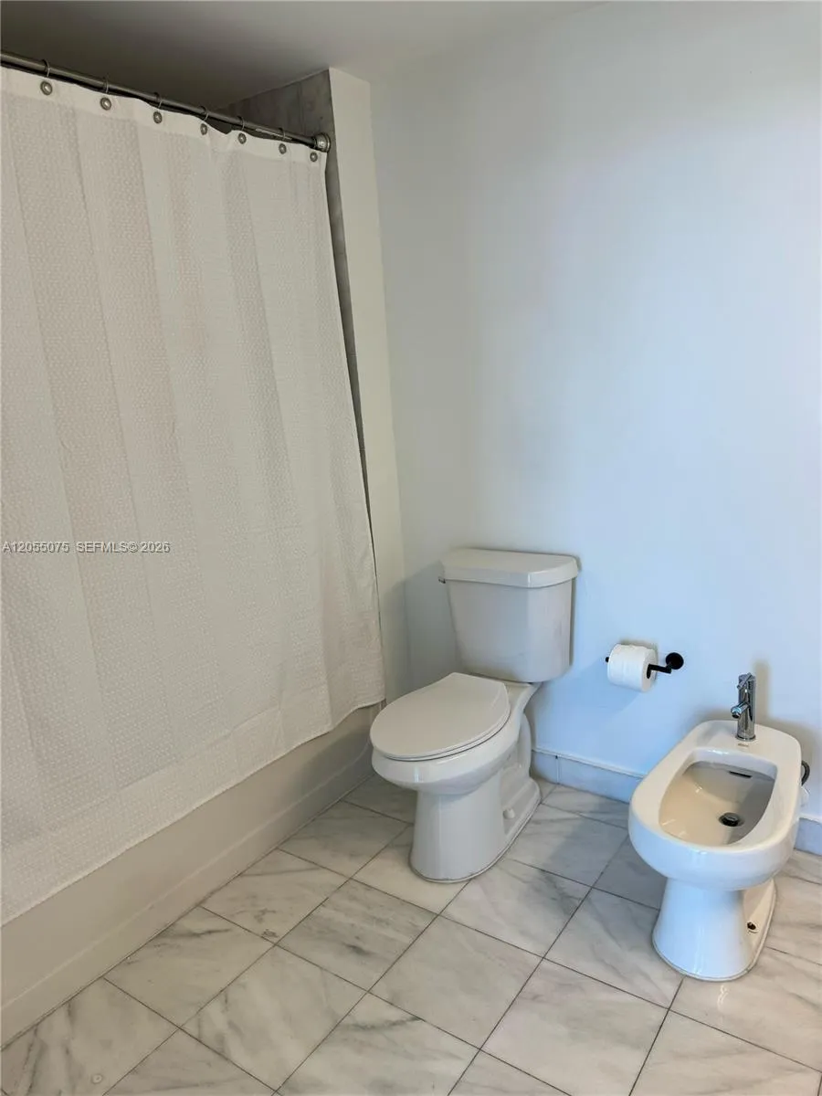 601 NE 36th St #1205 Miami, FL 33137