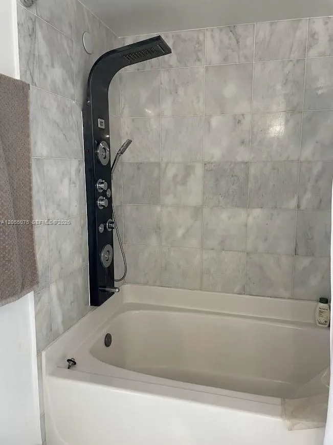 601 NE 36th St #1205 Miami, FL 33137
