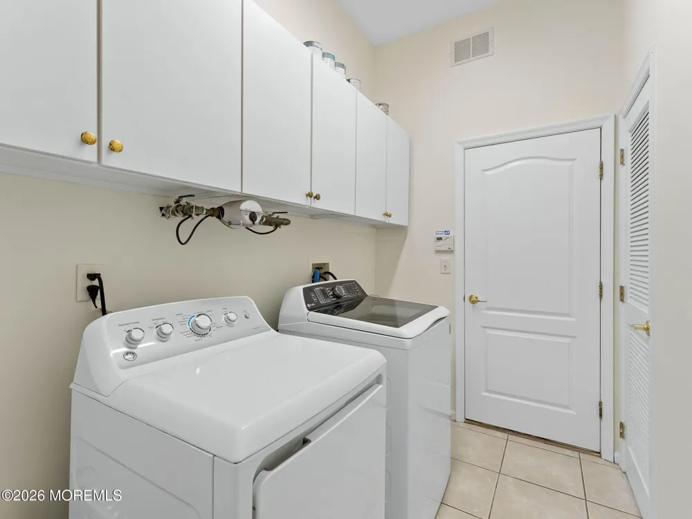 80 Silverside Road Lakewood, NJ 08701
