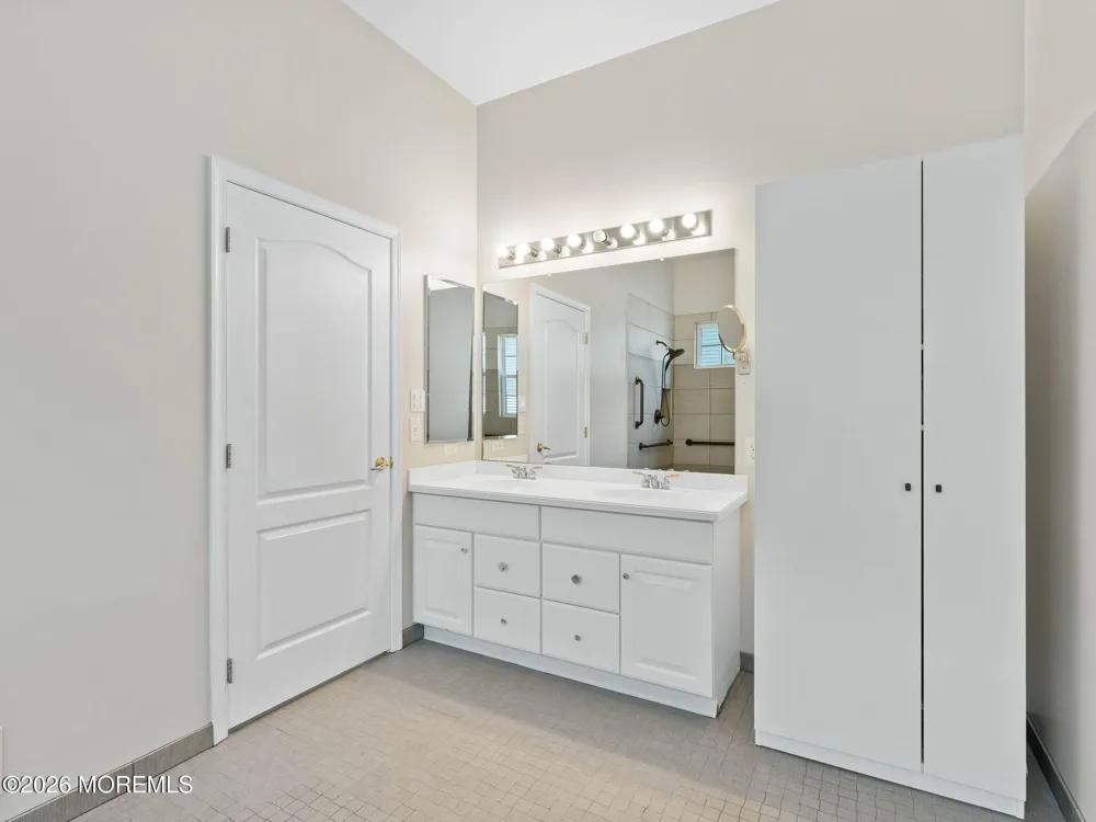 80 Silverside Road Lakewood, NJ 08701