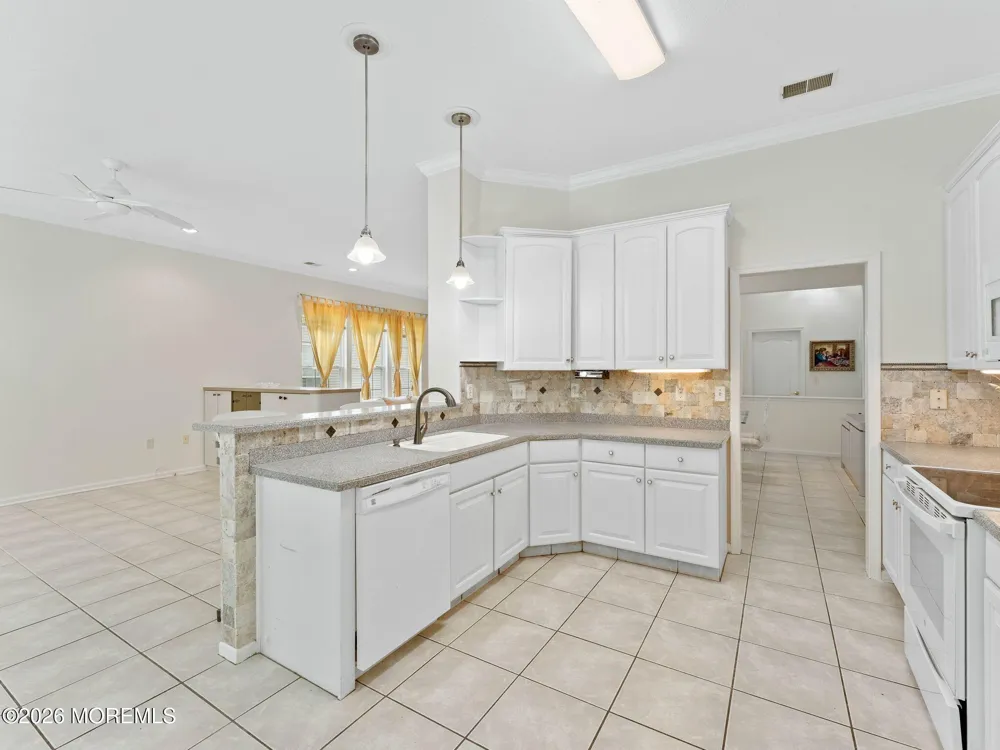 80 Silverside Road Lakewood, NJ 08701