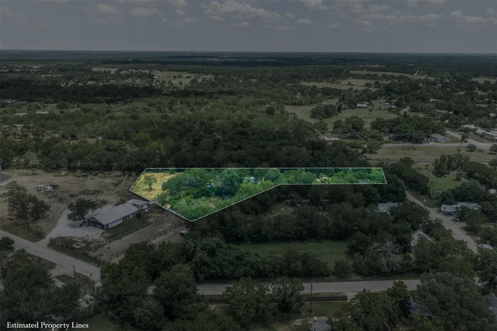 80 Packard Drive Dale, TX 78616